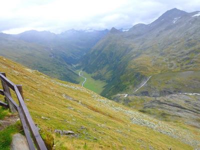 016-Blick von der Alten Prager Huette ins Gschloessbachtal